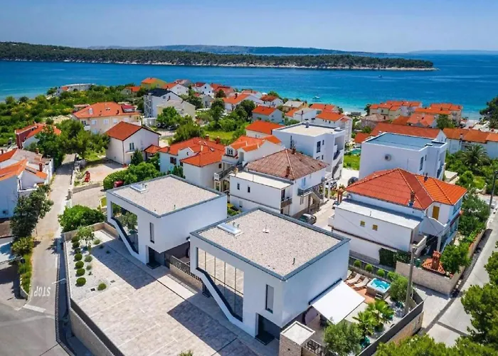 Alpha & Omega * Rab Town