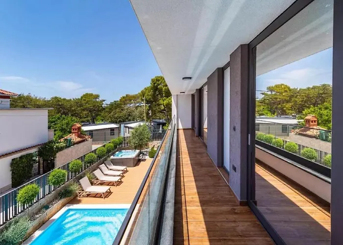 Villa Alpha & Omega *