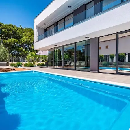 Alpha & Omega Villa *