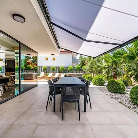 Villa Omega
