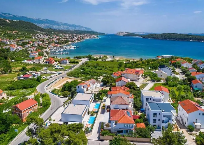 Villa Alpha & Omega *